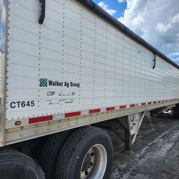 2017 WILSON HOPPER BOTTOM