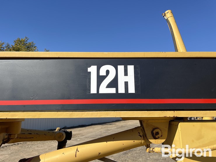 1995-caterpillar-12h-image-14