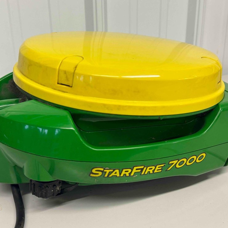 JOHN DEERE 7000