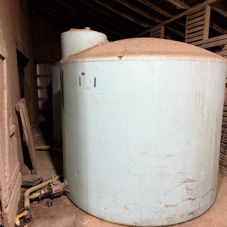 #88 • 2500 Gal Tank