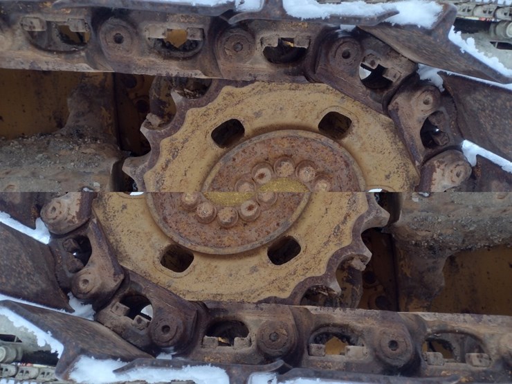 komatsu-d41e-6-image-31