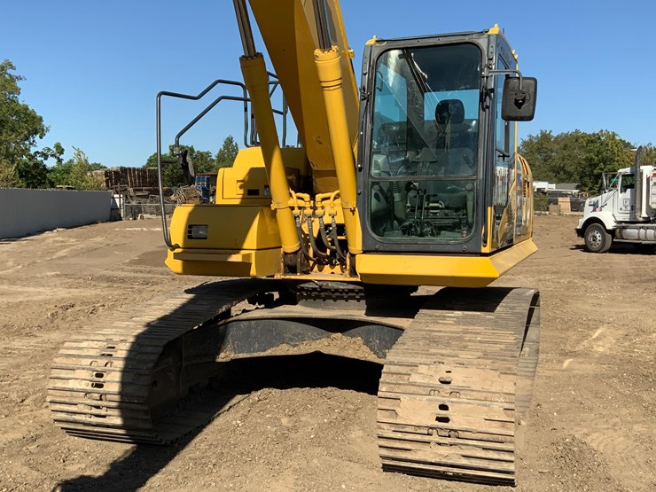 komatsu-pc210-lc-11-image-18