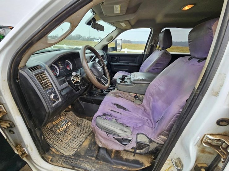 dodge-ram-5500-image-34