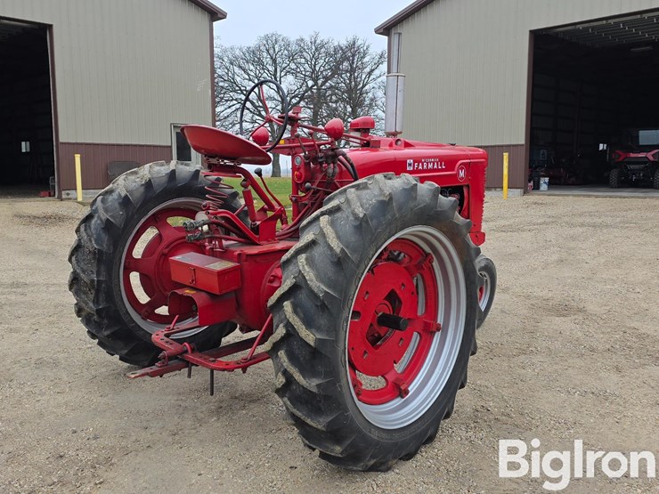 1951-farmall-m-2wd-tractor-image-5
