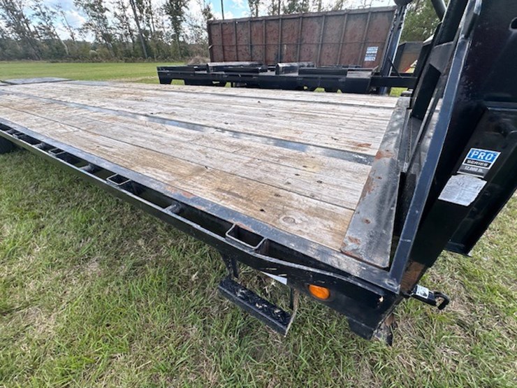 2023-big-tex-25'-gooseneck-image-25