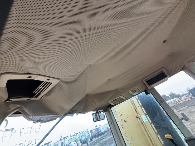 john-deere-6410-image-43