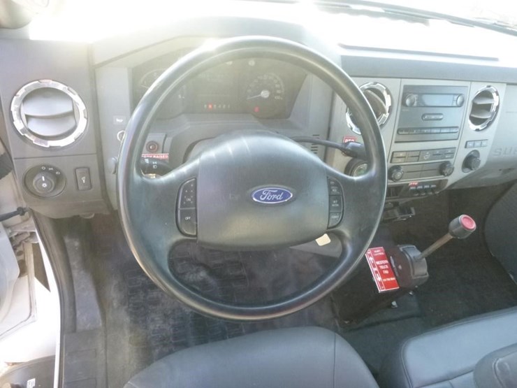 2013-ford-f650-image-15