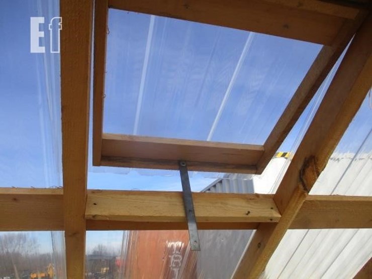 10x8-green-house-10x8-green-house-with-tables-image-6