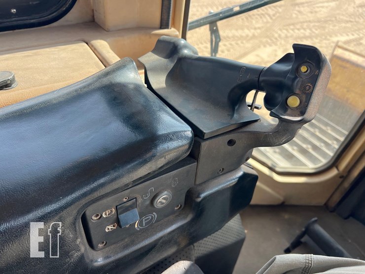 caterpillar-d6m-image-33