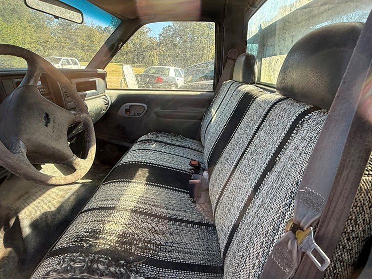 chevrolet-3500-image-36