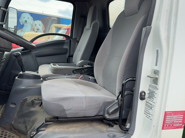 isuzu-npr-hd-image-16