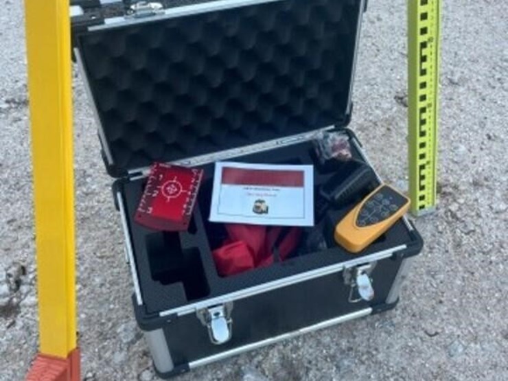 self-leveling-rotary-laser-image-2