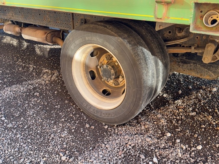 isuzu-npr-hd-image-9