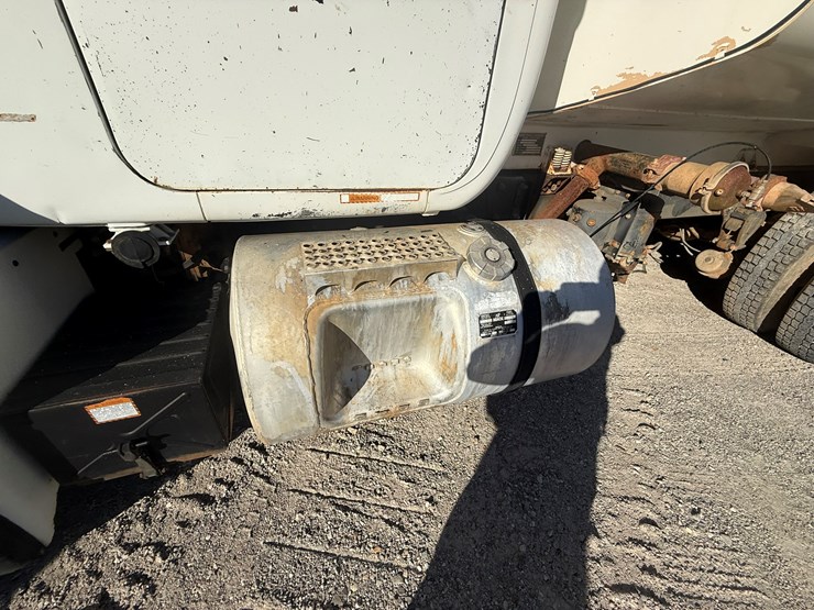 mack-r686st-image-46