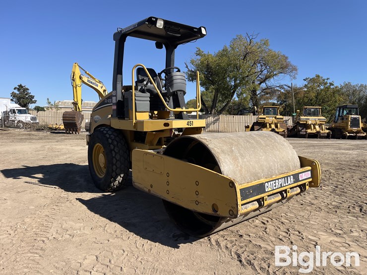 caterpillar-cs-423e-image-3