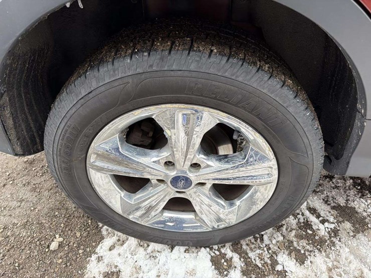 2014-ford-escape-se-image-12