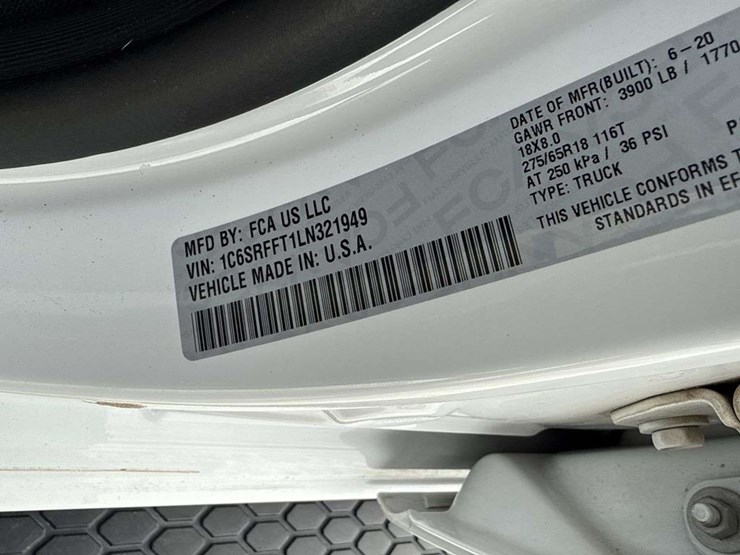 2020-dodge-ram-1500-image-23