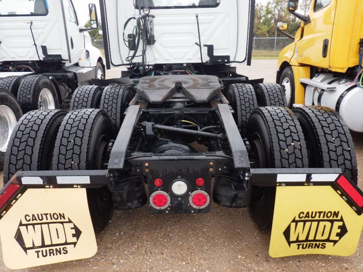 international-lt-image-10