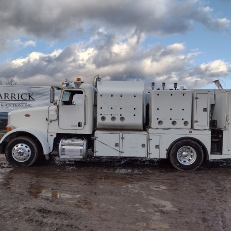 PETERBILT 365