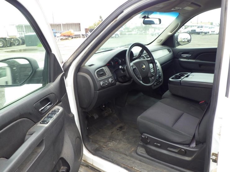 2014-chevrolet-tahoe-image-5