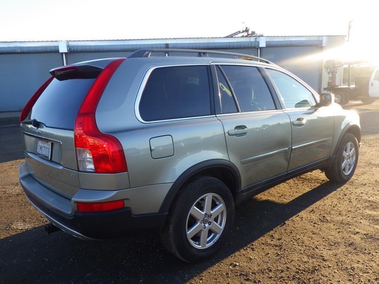 2008-volvo-xc90-image-3