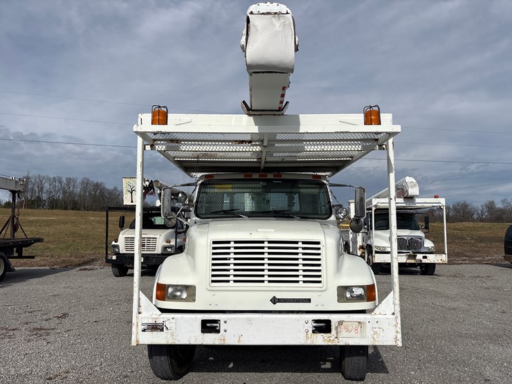 2002-international-4700-image-2