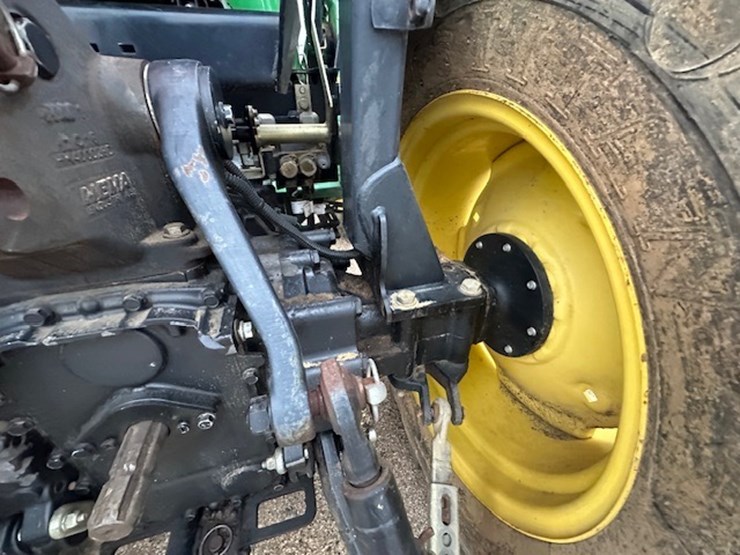 john-deere-4105-image-14