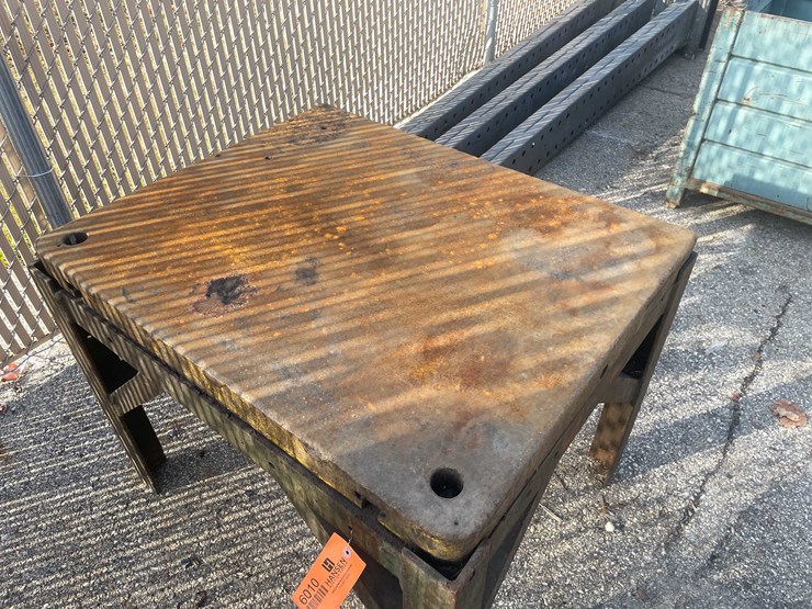 #6010-•-heavy-duty-steel-shop-table-(o11)-image-9