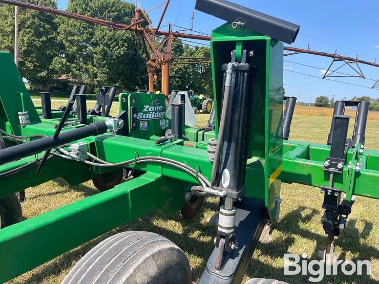 unverferth-zonebuilder-132-image-16