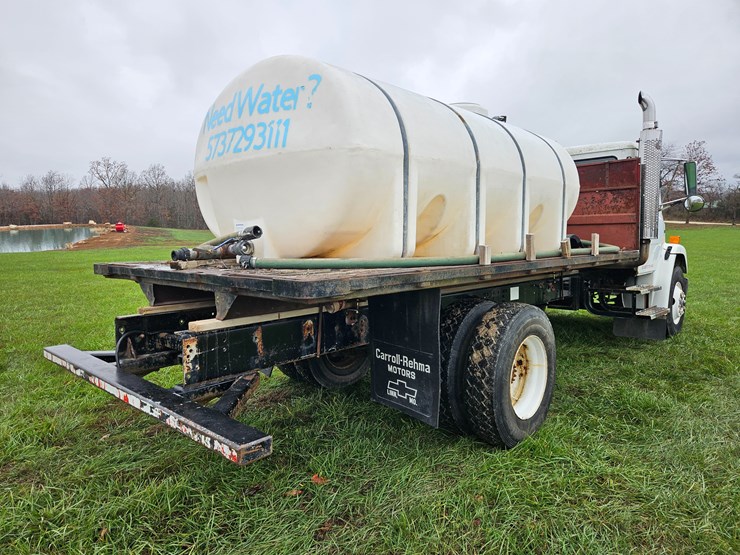 freightliner-fl70-image-15