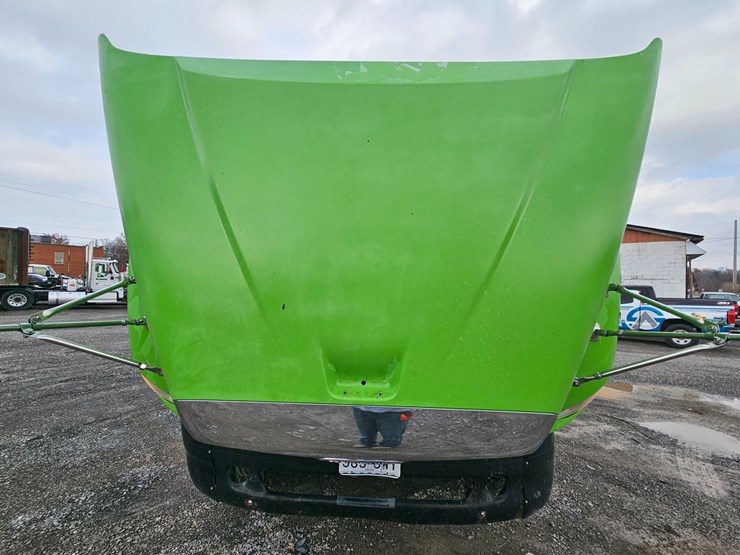 freightliner-columbia-112-image-60