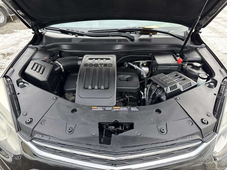 2017-chevrolet-equinox-lt-image-23