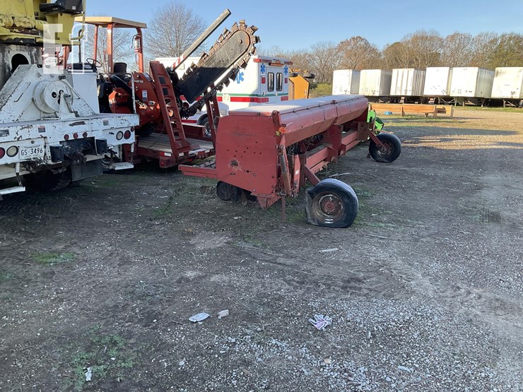 case-ih-5400-image-1