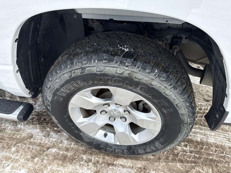 2020-dodge-ram-1500-image-13