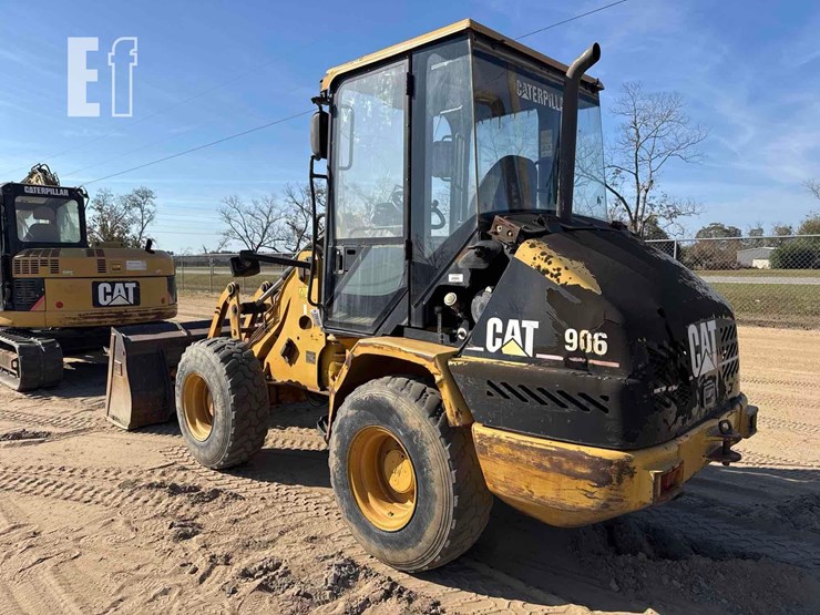 caterpillar-906-image-2