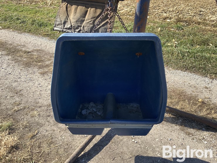 lewis-cattle-oiler-image-13