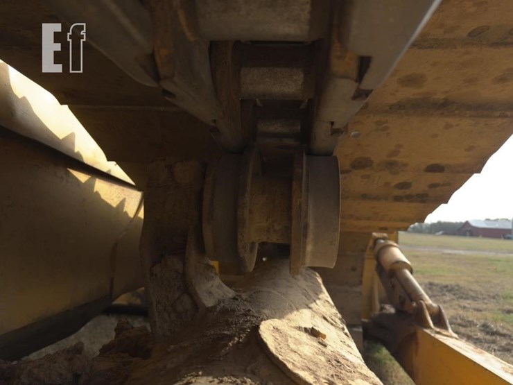 komatsu-d65px-12-image-13