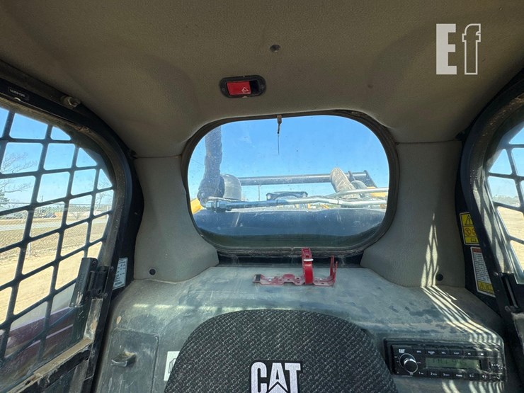 caterpillar-299d2-xhp-image-33