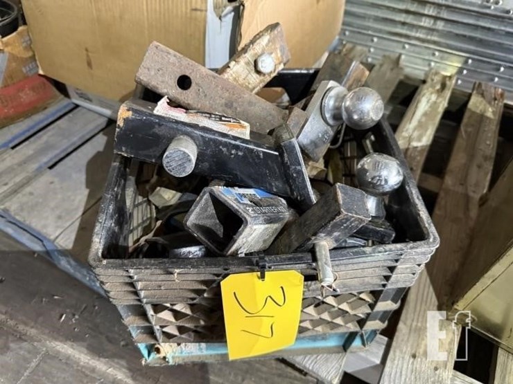 crate-of-hitches-image-1