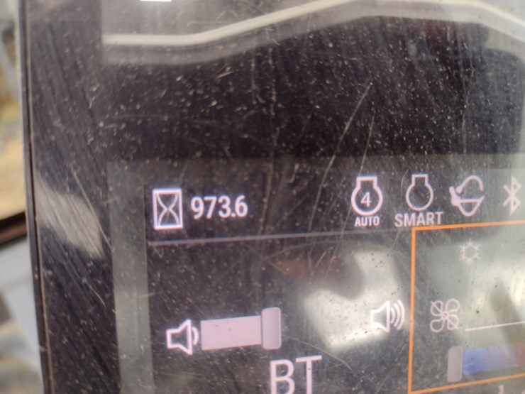 caterpillar-307.5-image-6