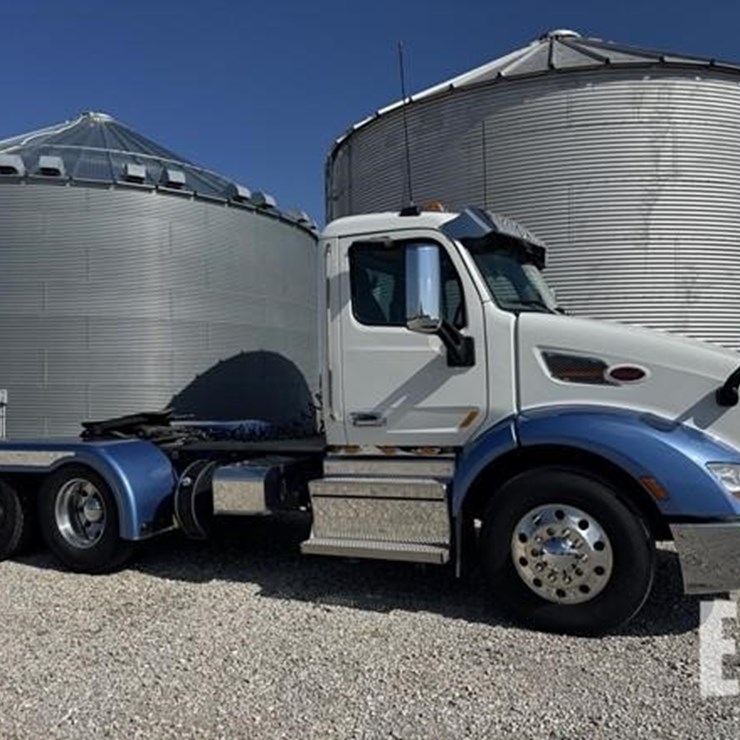 2019 PETERBILT 579