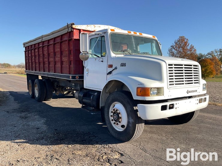 international-4700-image-3