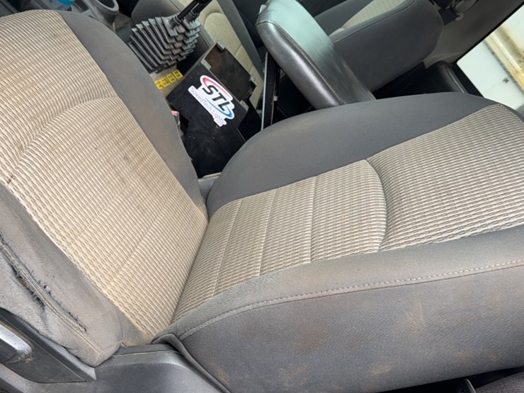 dodge-ram-5500-image-17