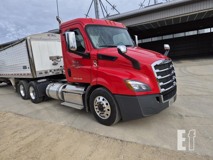 2018-freightliner-cascadia-116-image-5