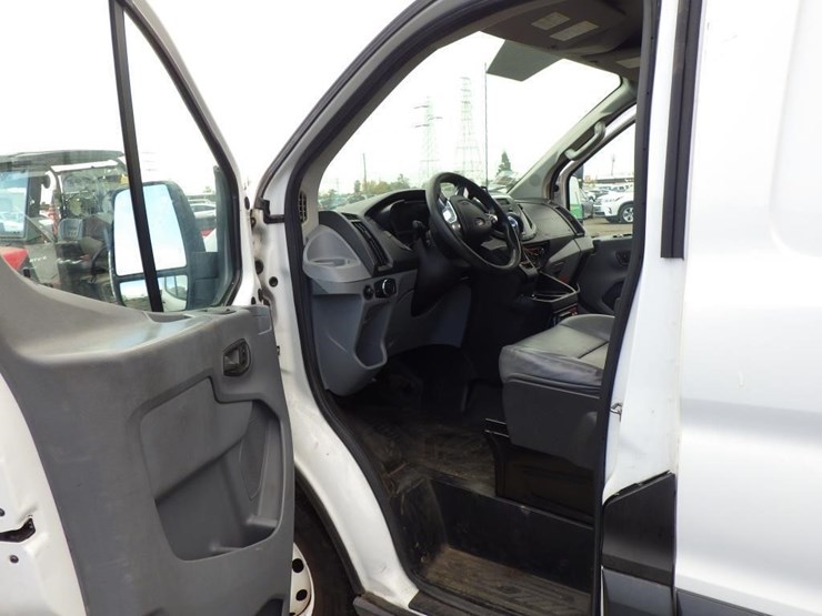 2015-ford-transit-image-5