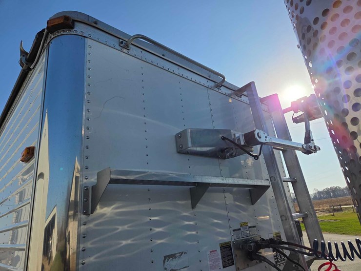 timpte-super-hopper-image-35