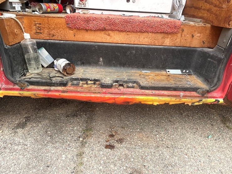 #1403-•-2005-chevy-cargo-van-(wi-title-in-delay)-image-32