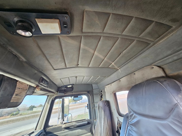 peterbilt-379-image-74