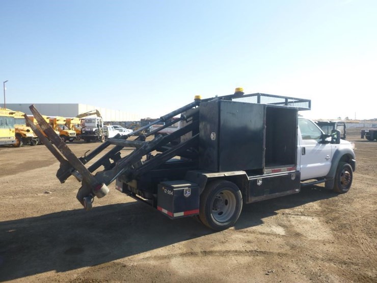 2012-ford-f550-image-3