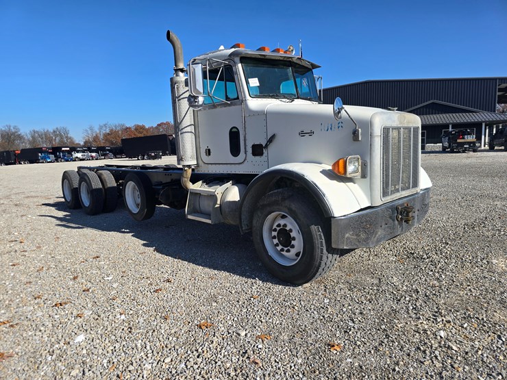 peterbilt-357-image-48